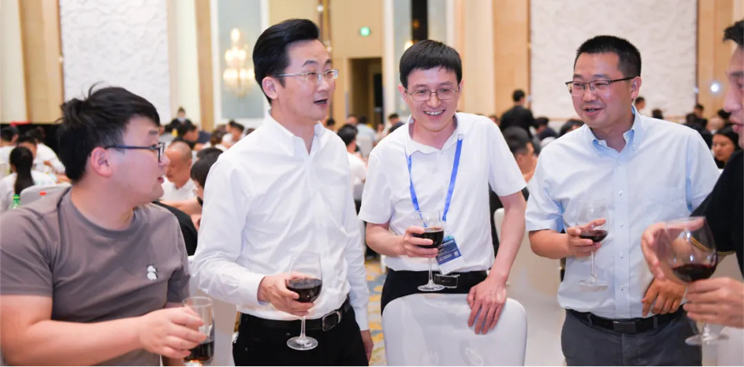 16280451419451544tvA.jpg 203.jpg