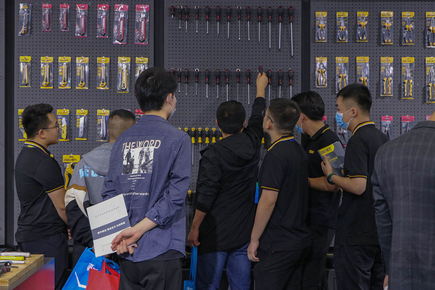 1634176430578111yiZ3.jpg 16.jpg